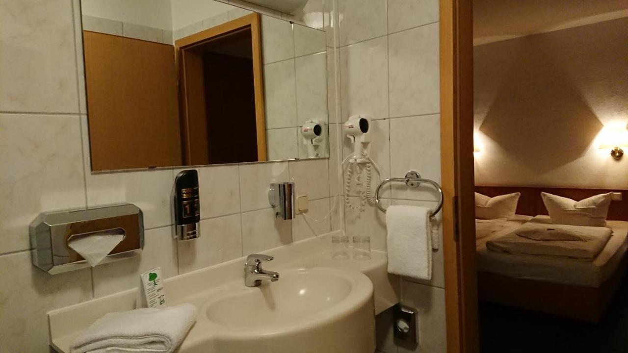 Garni-Hotel Alt Wernigeroeder Hof Вернигероде Экстерьер фото