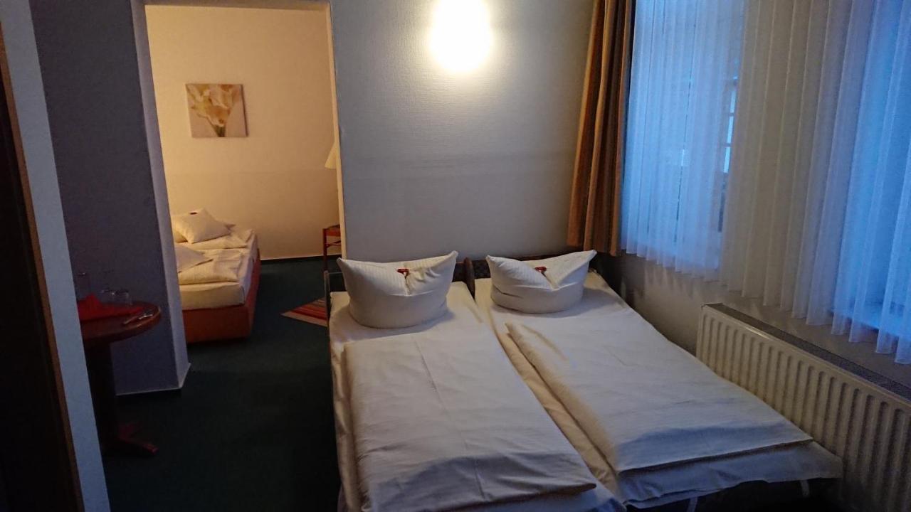 Garni-Hotel Alt Wernigeroeder Hof Вернигероде Экстерьер фото